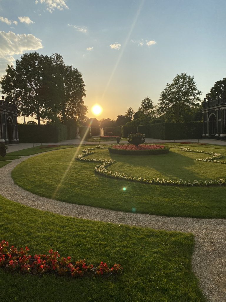 Sun Going Down in Schönbrunn