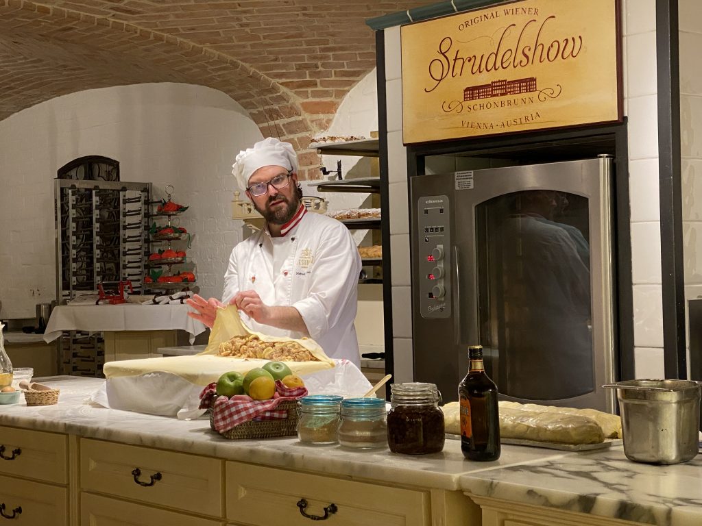 Strudelshow at Schönbrunn Palace