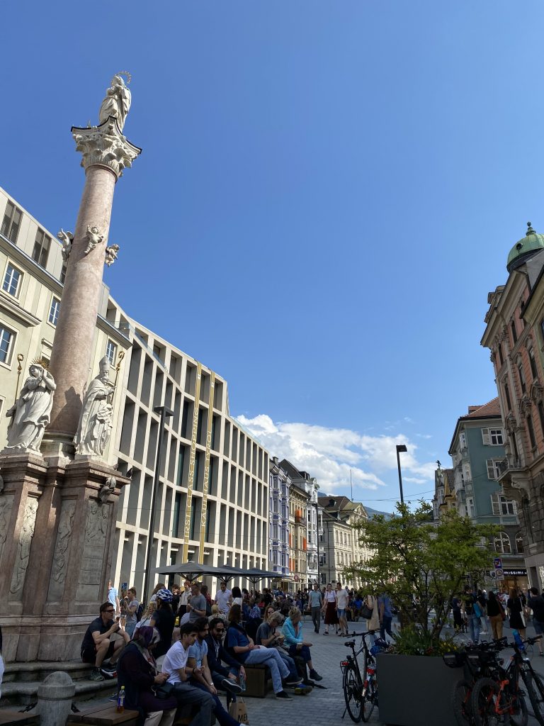 'Annasäule': pillar in the Ctiy